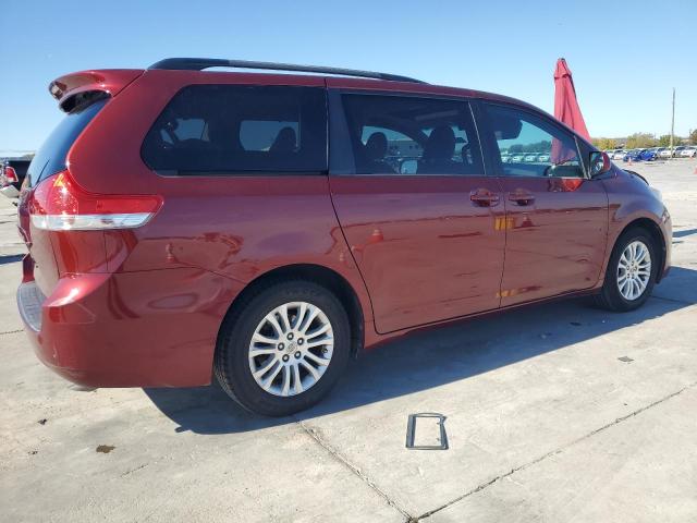 Photo 3 from auction – 2011 TOYOTA SIENNA XLE with VIN 5TDYK3DC2BS086317