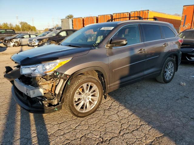 TOYOTA HIGHLANDER 2015 with VIN 5TDJKRFH5FS224774 - Photo from auction