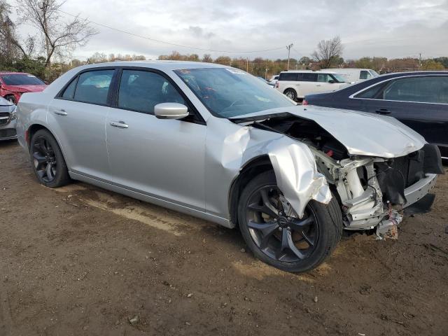 Photo 4 from auction – 2022 CHRYSLER 300 S with VIN 2C3CCABG0NH135202