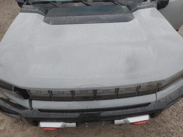 Photo 12 from auction – 2024 GMC HUMMER SUV with VIN 1GKB0NDE8RU103804