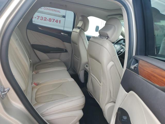 Photo 10 from auction – 2017 LINCOLN MKC SELECT with VIN 5LMCJ2D92HUL45221