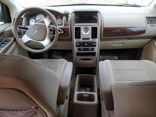 Photo 8 from auction – 2010 CHRYSLER TOWN & COU with VIN 2A4RR4DEXAR161919