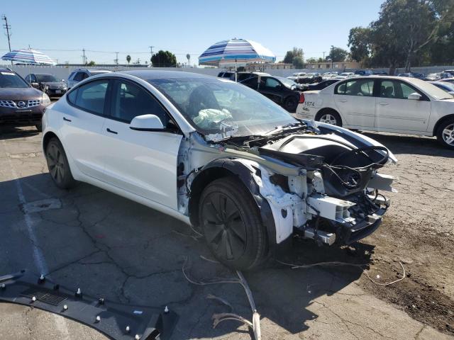 Снимка 4 от търг – 2024 TESLA MODEL 3 с VIN 5YJ3E1EA1RF841572