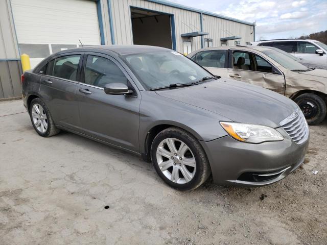 Photo 4 from auction – 2013 CHRYSLER 200 LX with VIN 1C3CCBAB3DN671370