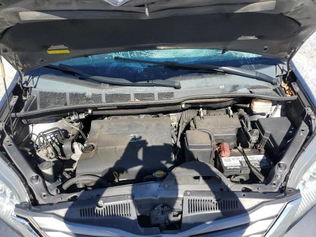 Photo 12 from auction – 2011 TOYOTA SIENNA XLE with VIN 5TDYK3DCXBS114364