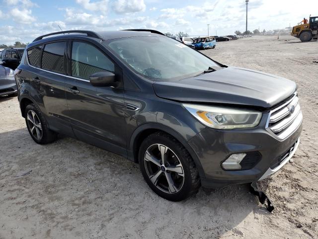 Photo 4 from auction – 2017 FORD ESCAPE SE with VIN 1FMCU0GD2HUA58086