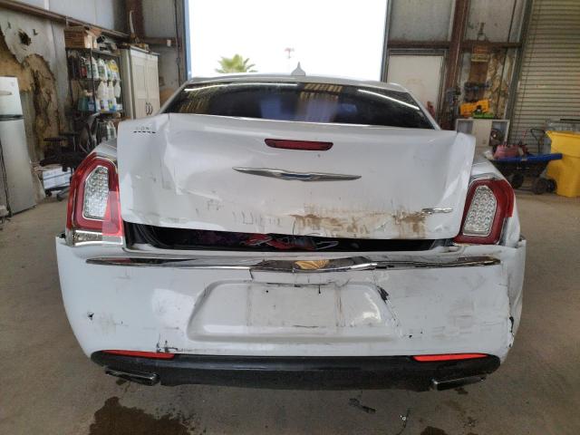 Photo 6 from auction – 2017 CHRYSLER 300 LIMITE with VIN 2C3CCAAG9HH529867
