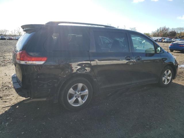 Photo 3 from auction – 2014 TOYOTA SIENNA LE with VIN 5TDKK3DC2ES526921