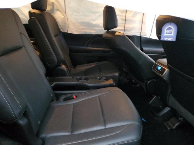 Photo 11 from auction – 2016 TOYOTA HIGHLANDER with VIN 5TDYKRFH5GS154922