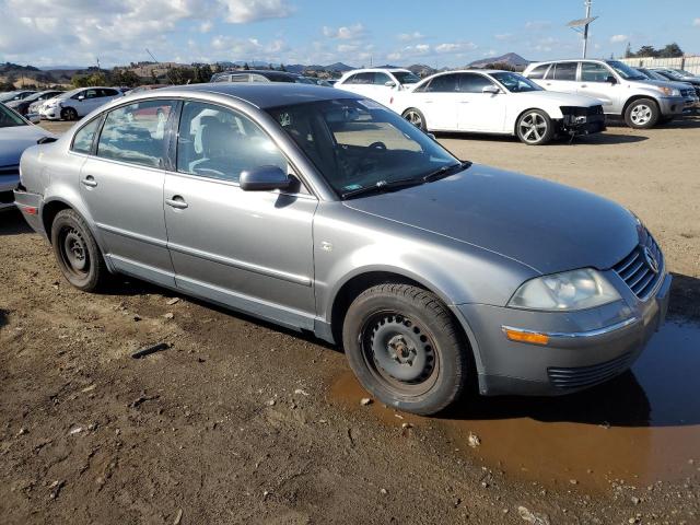 Photo 4 from auction – 2004 VOLKSWAGEN PASSAT GL with VIN WVWMD63B04P048908
