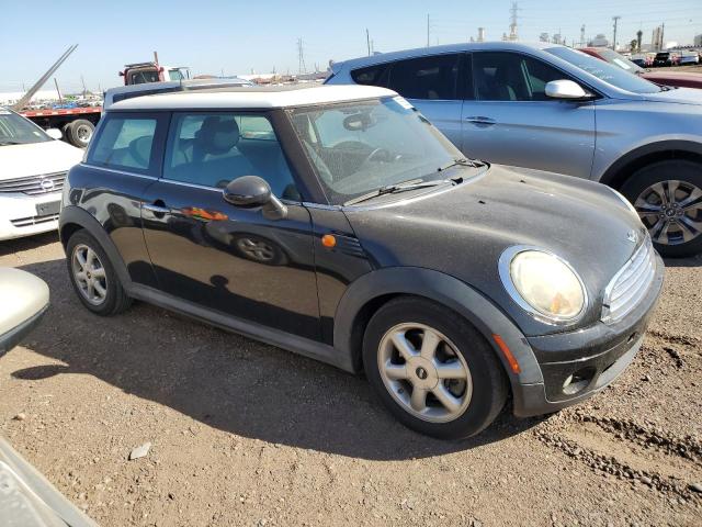 Photo 4 from auction – 2009 MINI COOPER with VIN WMWMF33579TT68290