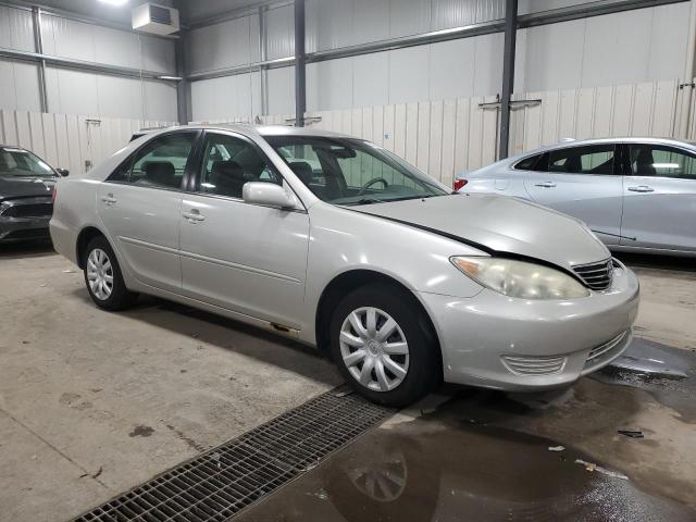 Photo 4 from auction – 2005 TOYOTA CAMRY LE with VIN 4T1BE32KX5U065539