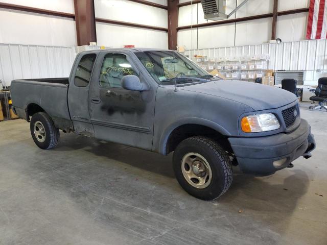 Photo 4 from auction – 2002 FORD F150 with VIN 1FTRX18W52NA85764