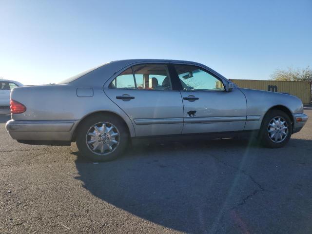 Photo 3 from auction – 1999 MERCEDES-BENZ E 320 with VIN WDBJF65H4XA840953