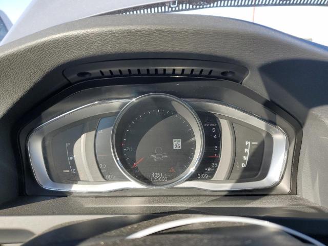 Photo 9 from auction – 2017 VOLVO S60 with VIN YV126MFL1H2436365
