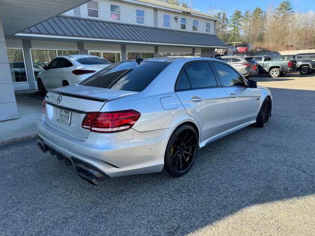 Photo 4 from auction – 2011 MERCEDES-BENZ E 63 AMG with VIN WDDHF7HB6BA297410
