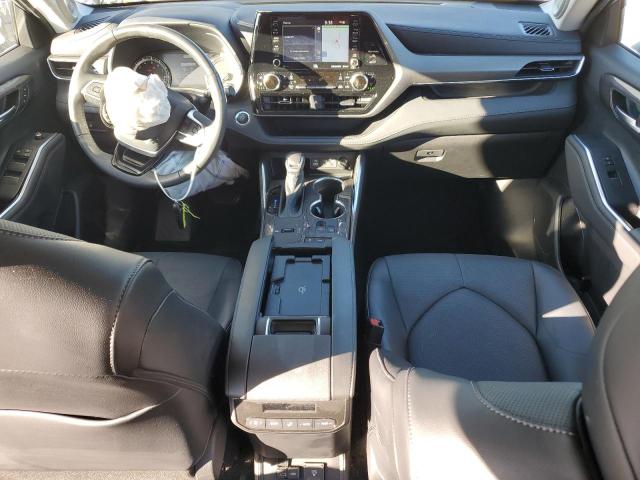 Photo 8 from auction – 2022 TOYOTA HIGHLANDER with VIN 5TDYZRAH9NS109451