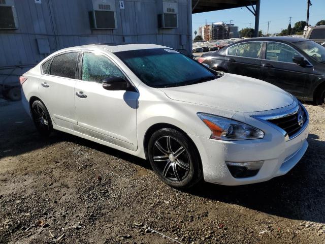 Photo 4 from auction – 2015 NISSAN ALTIMA 2.5 with VIN 1N4AL3AP3FC166048