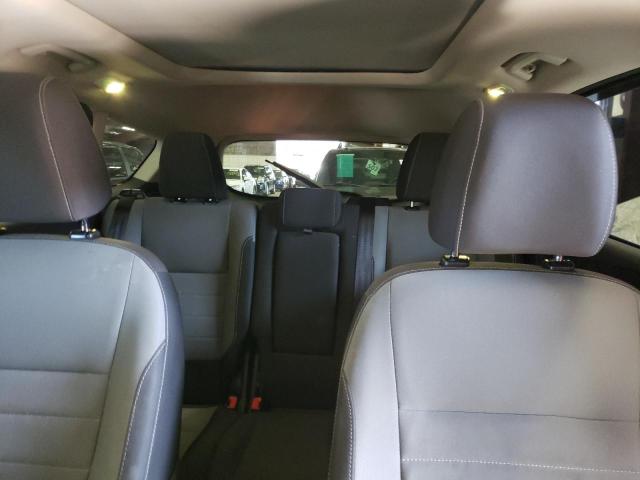 Photo 10 from auction – 2016 FORD ESCAPE SE with VIN 1FMCU9G96GUA57599