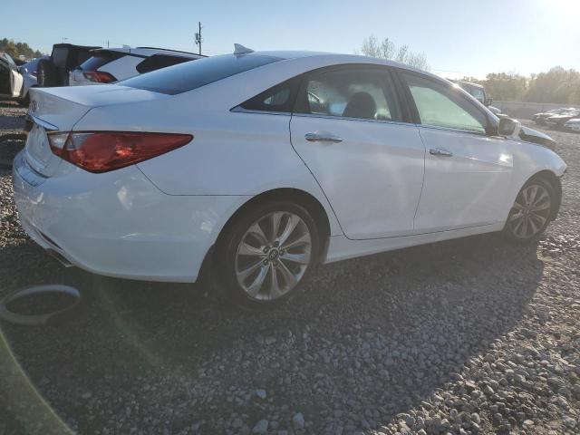 Photo 3 from auction – 2013 HYUNDAI SONATA SE with VIN 5NPEC4AC2DH689335