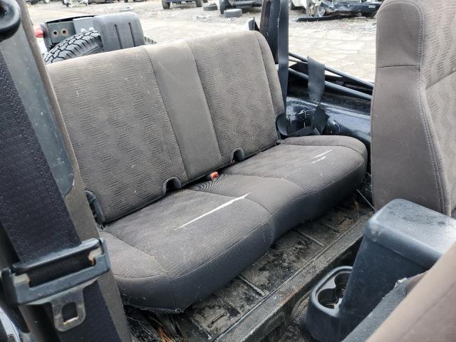 Photo 10 from auction – 2005 JEEP WRANGLER / with VIN 1J4FA49S95P372321
