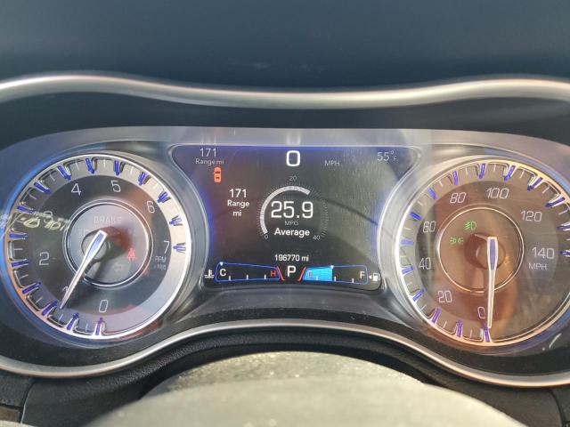 Photo 9 from auction – 2018 CHRYSLER 300 LIMITE with VIN 2C3CCAEG2JH167865