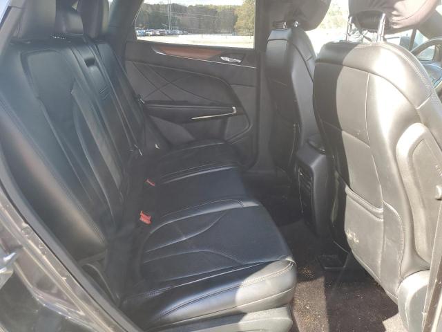 Photo 11 from auction – 2017 LINCOLN MKC RESERV with VIN 5LMCJ3D99HUL33749