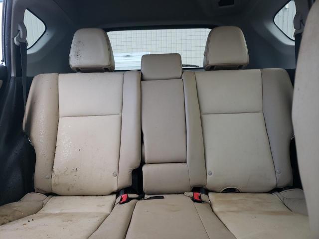 Photo 10 from auction – 2015 TOYOTA RAV4 LIMIT with VIN 2T3YFREV1FW165442