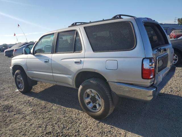 Photo 2 from auction – 2002 TOYOTA 4RUNNER SR with VIN JT3GN86R620225776