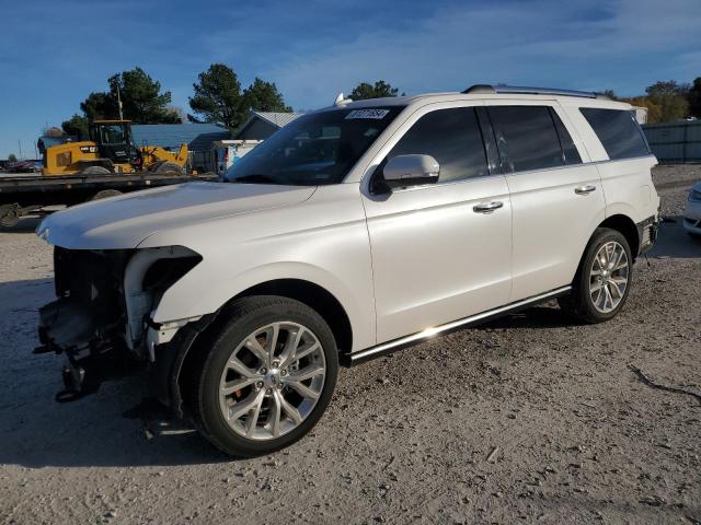FORD EXPEDITION 2018 with VIN 1FMJU2AT4JEA01620 - Photo from auction