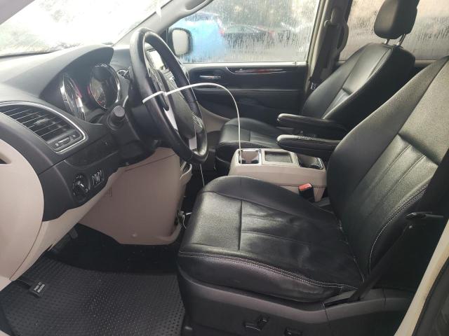 Photo 7 from auction – 2015 CHRYSLER TOWN & COU with VIN 2C4RC1BG4FR626583