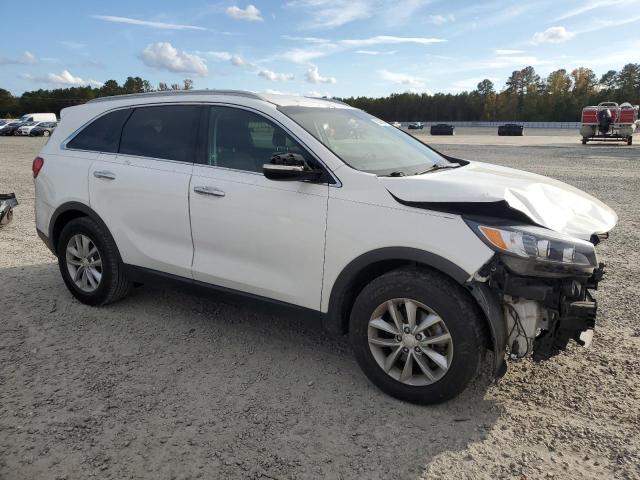 Photo 4 from auction – 2016 KIA SORENTO LX with VIN 5XYPG4A34GG018161