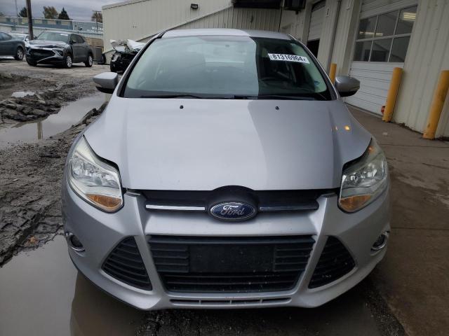 Снимка 5 от търг – 2014 FORD FOCUS SE с VIN 1FADP3F23EL397996