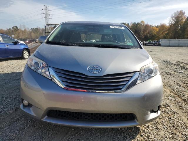 Photo 5 from auction – 2016 TOYOTA SIENNA XLE with VIN 5TDYK3DC4GS736420