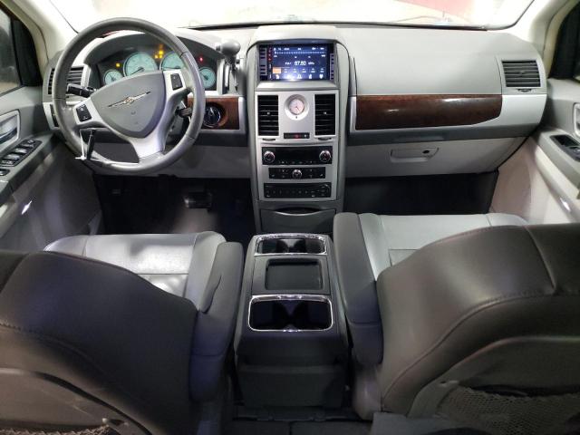 Photo 8 from auction – 2010 CHRYSLER TOWN & COU with VIN 2A4RR5D18AR115539