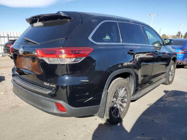 Photo 3 from auction – 2018 TOYOTA HIGHLANDER with VIN 5TDJZRFH7JS495940