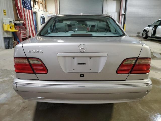 Photo 6 from auction – 2002 MERCEDES-BENZ E 320 with VIN WDBJF65J52B497463