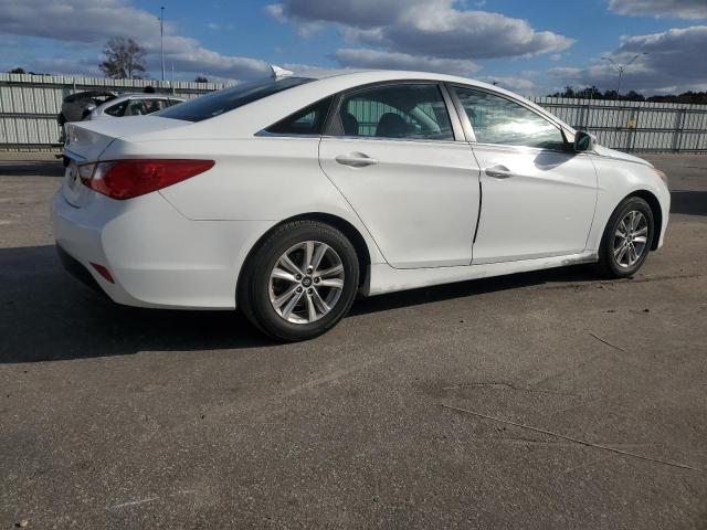 Photo 3 from auction – 2014 HYUNDAI SONATA GLS with VIN 5NPEB4AC1EH891281