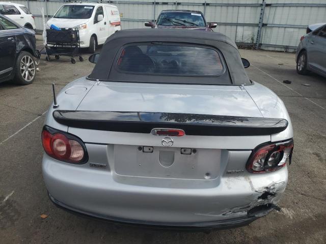 Photo 6 from auction – 1999 MAZDA MX-5 MIATA with VIN JM1NB3536X0127477