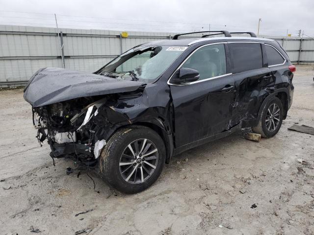 TOYOTA HIGHLANDER 2018 with VIN 5TDJZRFH1JS812451 - Photo from auction
