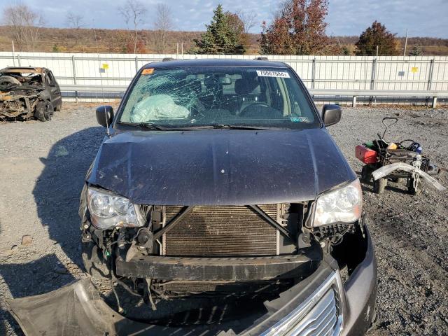 Photo 5 from auction – 2015 CHRYSLER TOWN & COU with VIN 2C4RC1BG6FR743632