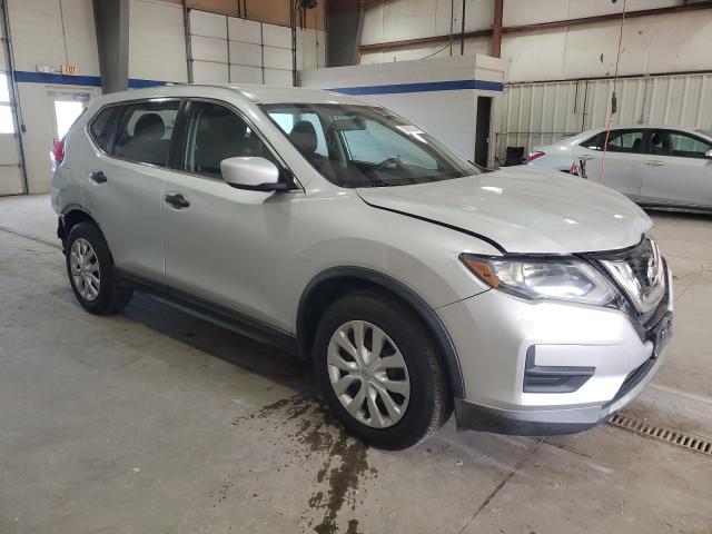Photo 4 from auction – 2017 NISSAN ROGUE S with VIN KNMAT2MT7HP560239