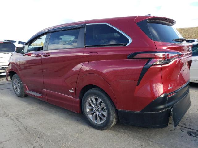 Photo 2 from auction – 2022 TOYOTA SIENNA LE with VIN 5TDKSKFC9NS071380