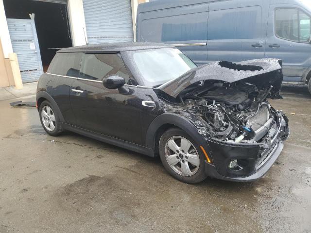 Foto 4 de la subasta – 2021 MINI COOPER con VIN WMWXR3C06M2N12998