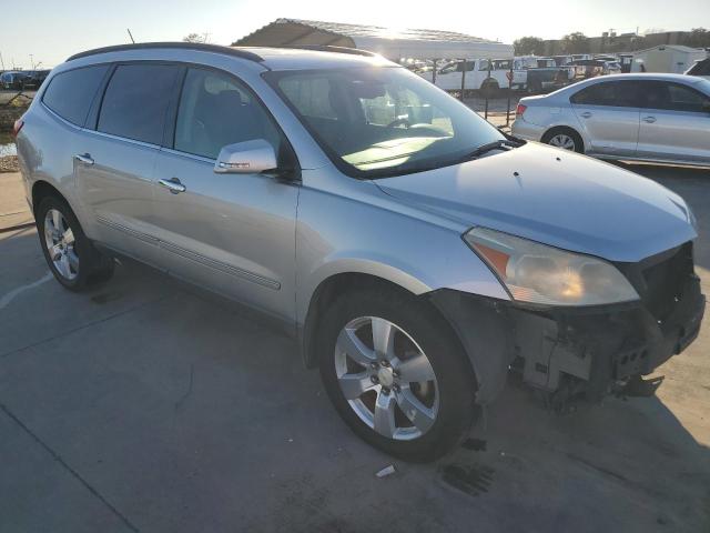 Photo 4 from auction – 2010 CHEVROLET TRAVERSE L with VIN 1GNLRHED8AJ219563