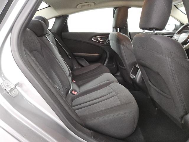 Photo 10 from auction – 2015 CHRYSLER 200 LIMITE with VIN 1C3CCCAB0FN577665