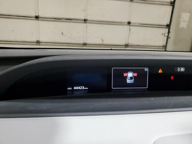 Photo 9 from auction – 2017 TOYOTA PRIUS with VIN JTDKBRFU2H3564454