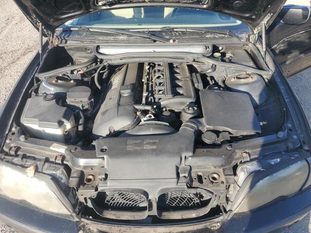 Photo 11 from auction – 2003 BMW 325 XI with VIN WBAEU33493PM52645