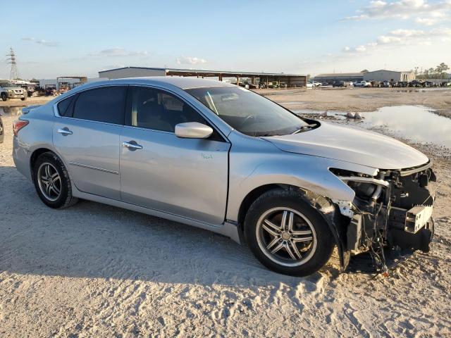 Photo 4 from auction – 2013 NISSAN ALTIMA 2.5 with VIN 1N4AL3AP5DN561690