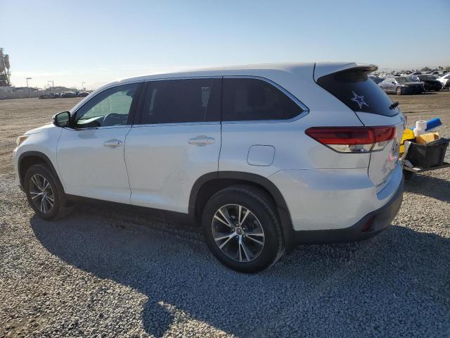 Photo 2 from auction – 2019 TOYOTA HIGHLANDER with VIN 5TDZZRFH6KS310765